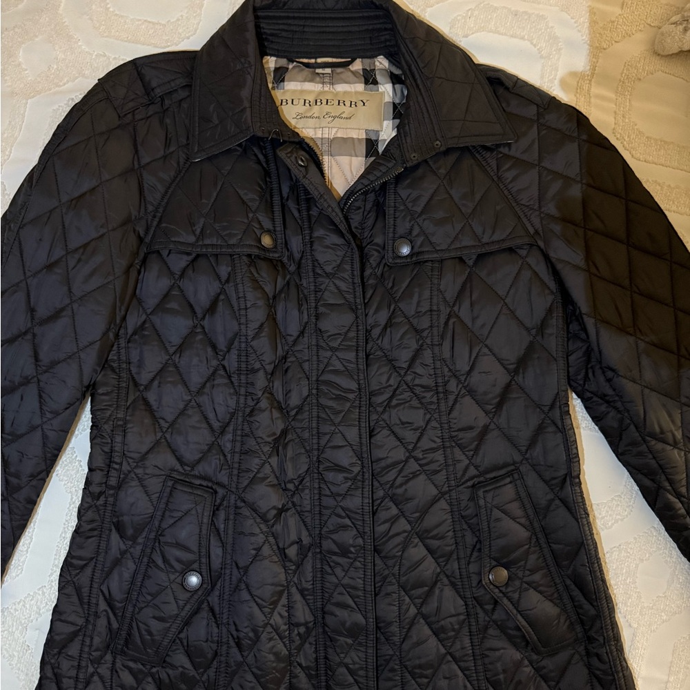 Burberry Women's Black Quilted Jacket